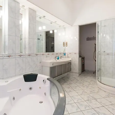 Lägenhet Luxury Budapest